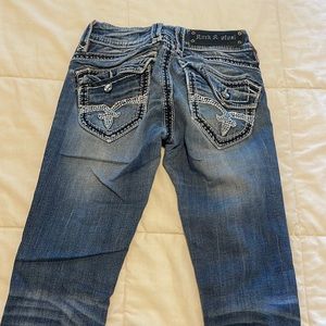 Rock revival straight leg jean